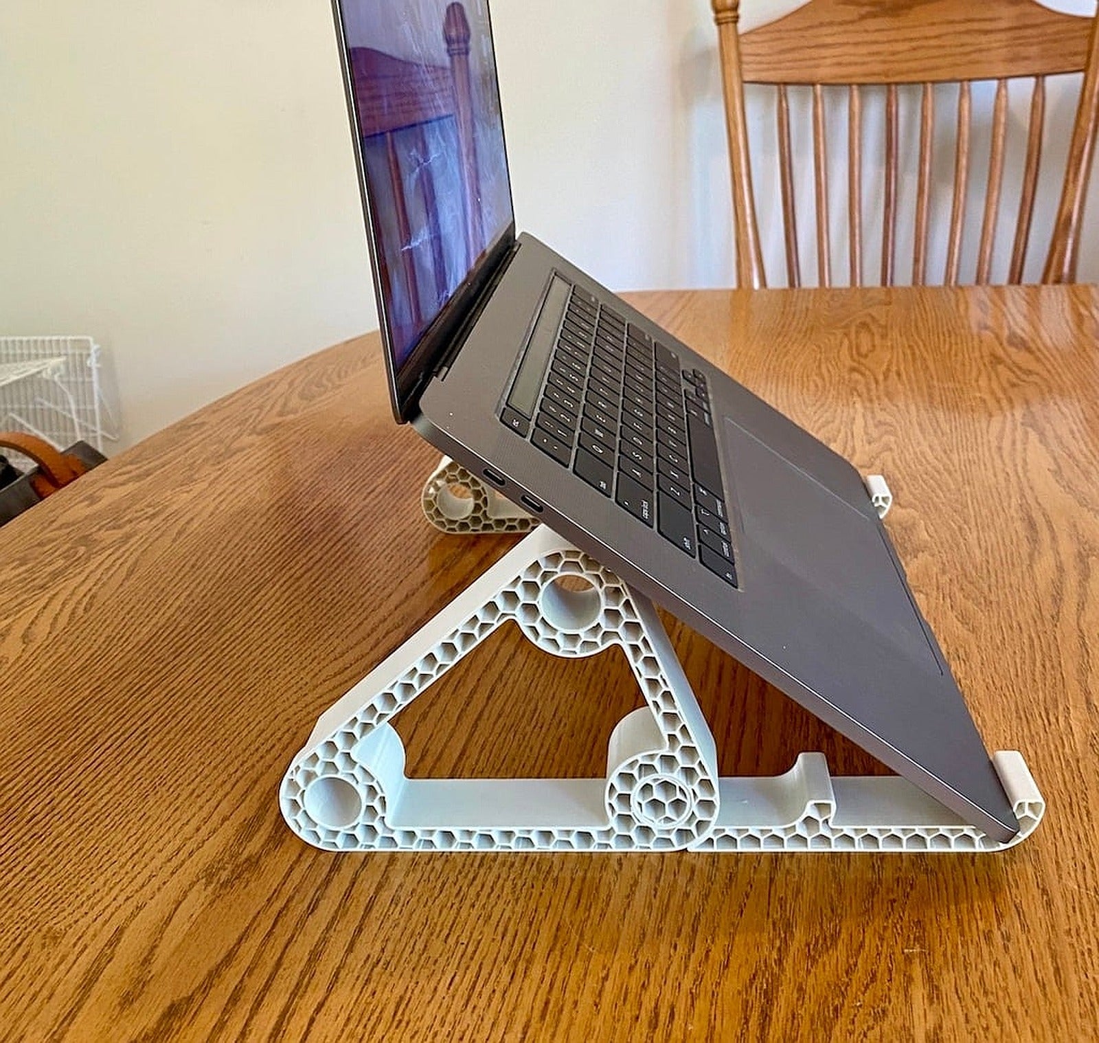 Delta stand v2 - 3 Way Adjustable stand – 3D Baskı Modeli