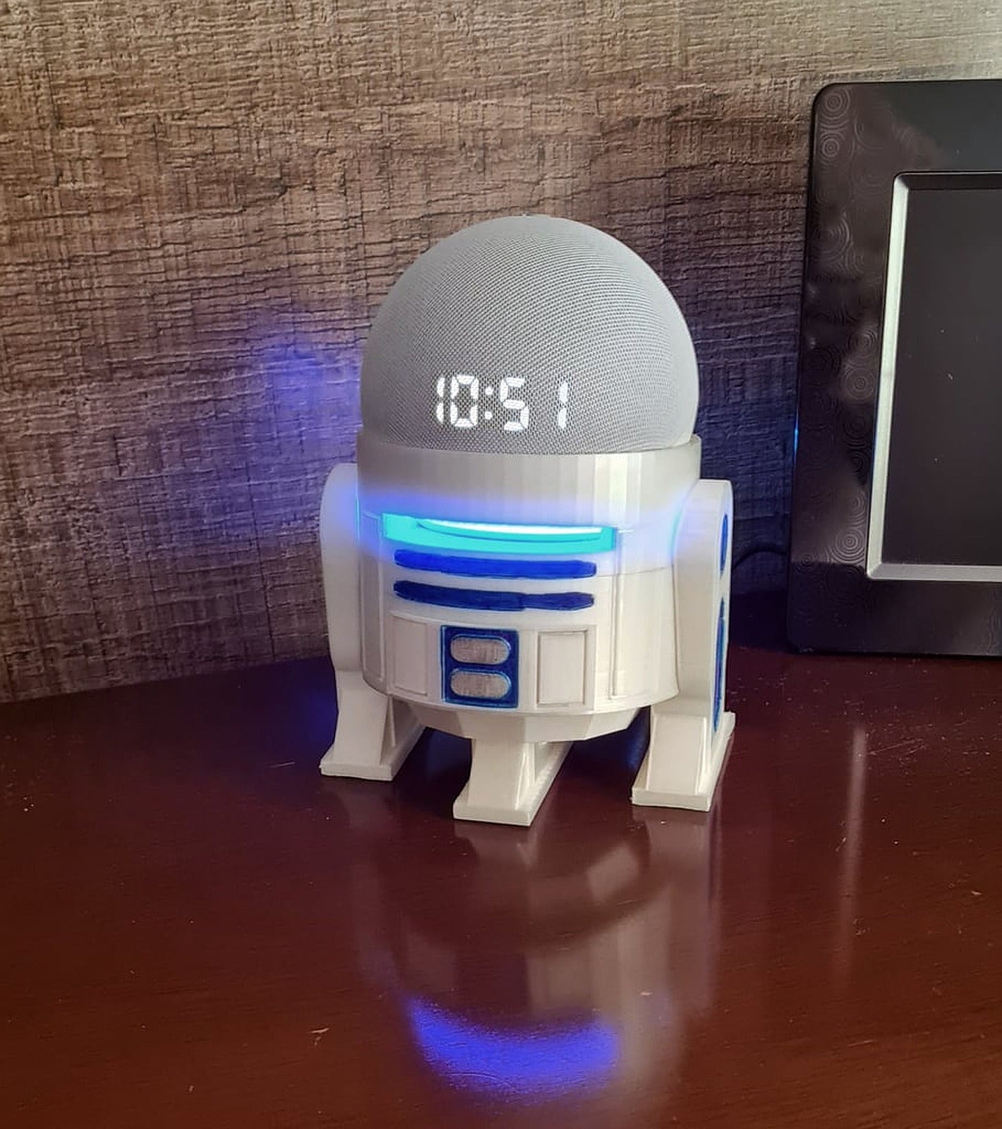 R2D2 Echo Dot 4 (Gen 4 & 5) stand – 3D Baskı Modeli