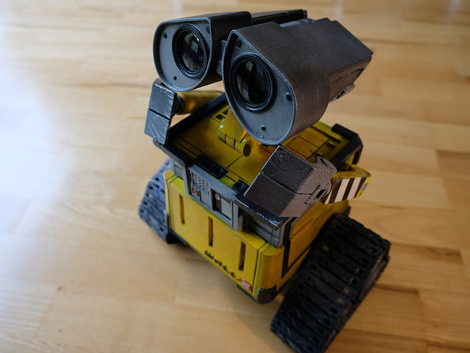 WALL-E Robot Replica – 3D Baskı Modeli